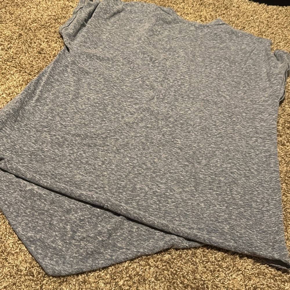 Alabama Crimson Tide blue heathered asymmetrical hem logo t-shirt (XL) - EUC! - Picture 11 of 13